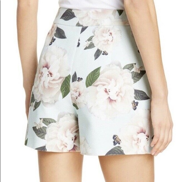 NWT Ted Baker Magnificent Textured Mint Shorts - Picture 2 of 4